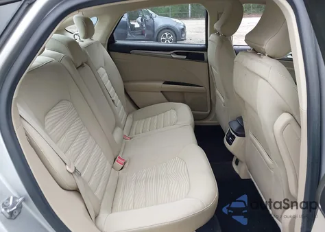 2016 Ford Fusion Se z USA, uszkodzony, nr VIN 1FA6P0HD1G5106232